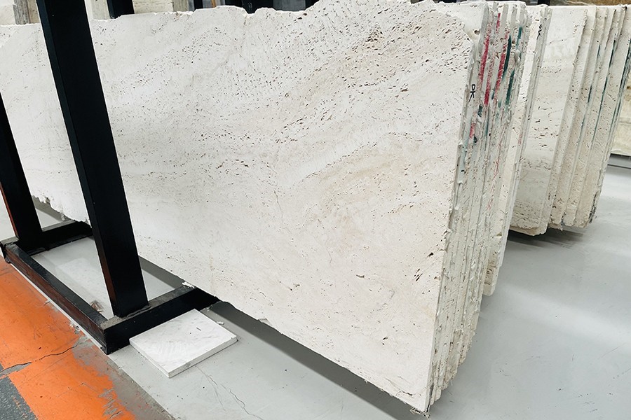 White Travertine Slab Honed.jpg White Travertine Slab Honed.jpg