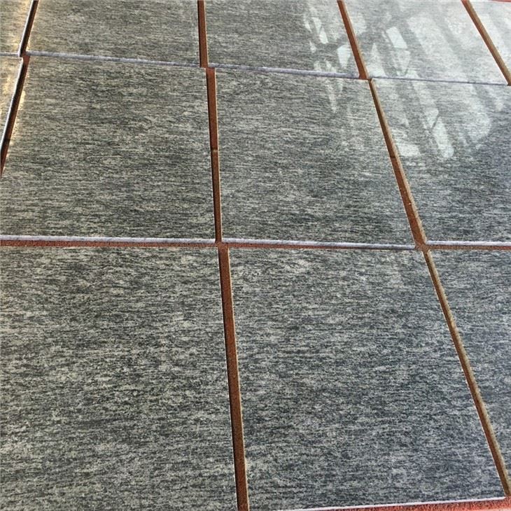 Verde Savana Granite Tile