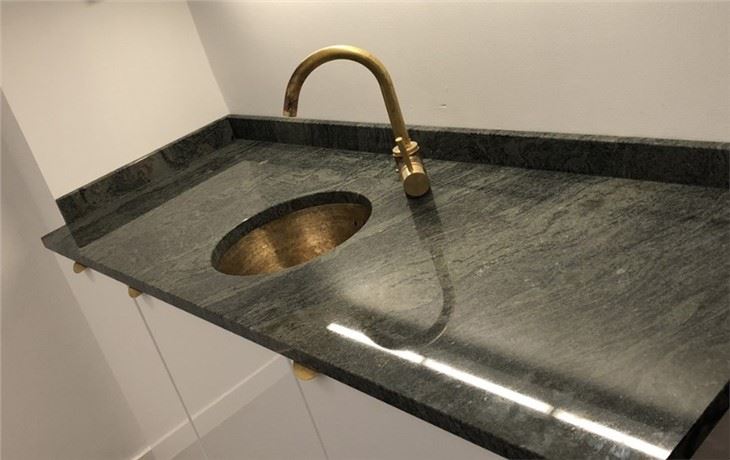 Verde Savana Granite Kitchen